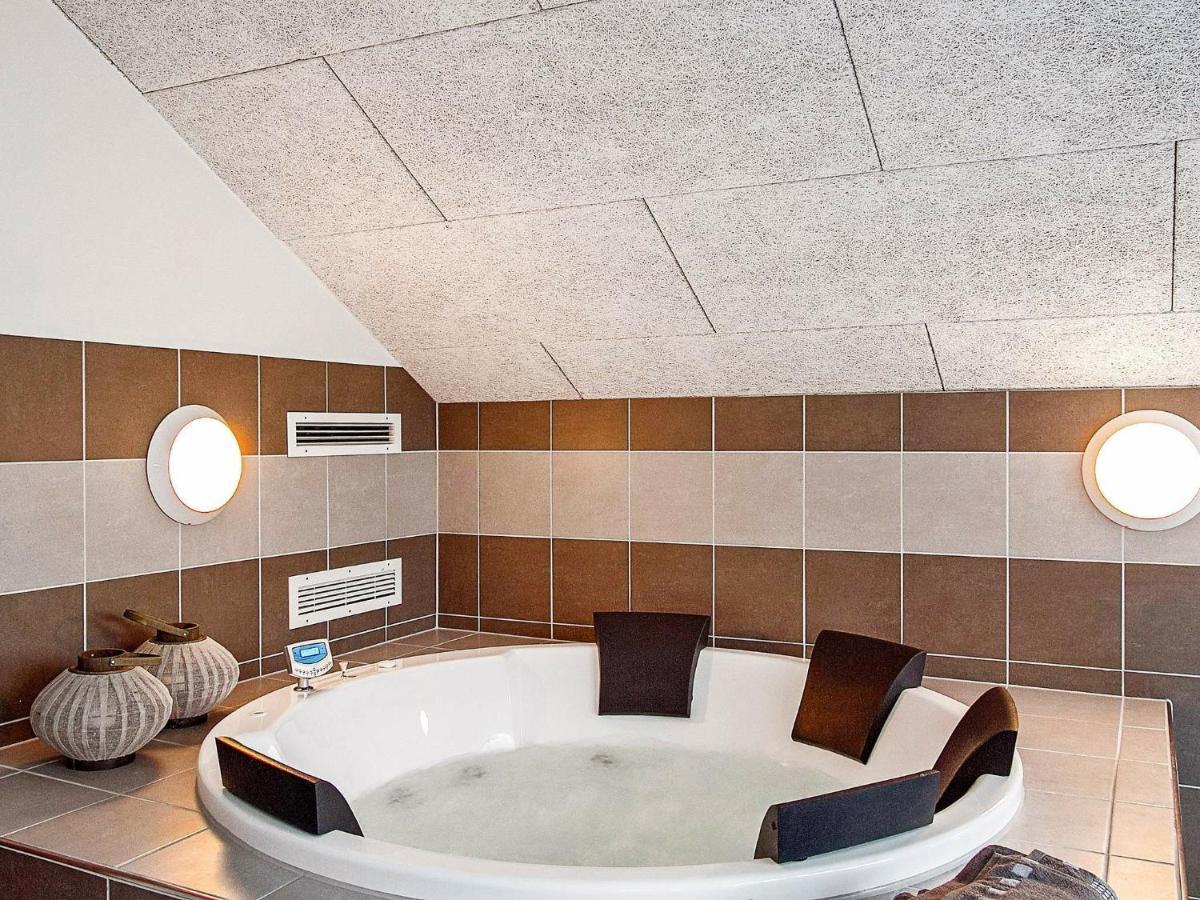 12 Person Holiday Home In Hasselberg Kappeln Cameră foto